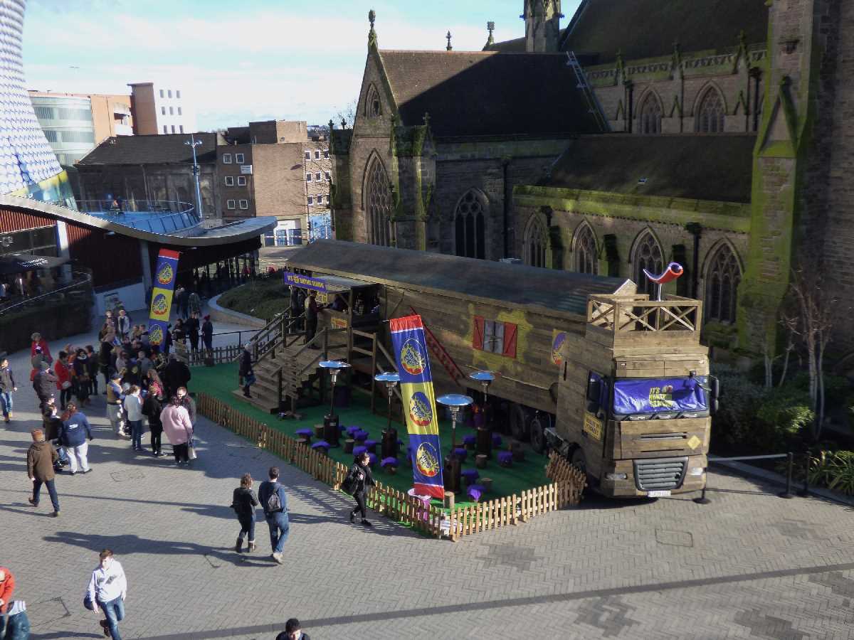 Cadbury Creme Egg St Martin's Square